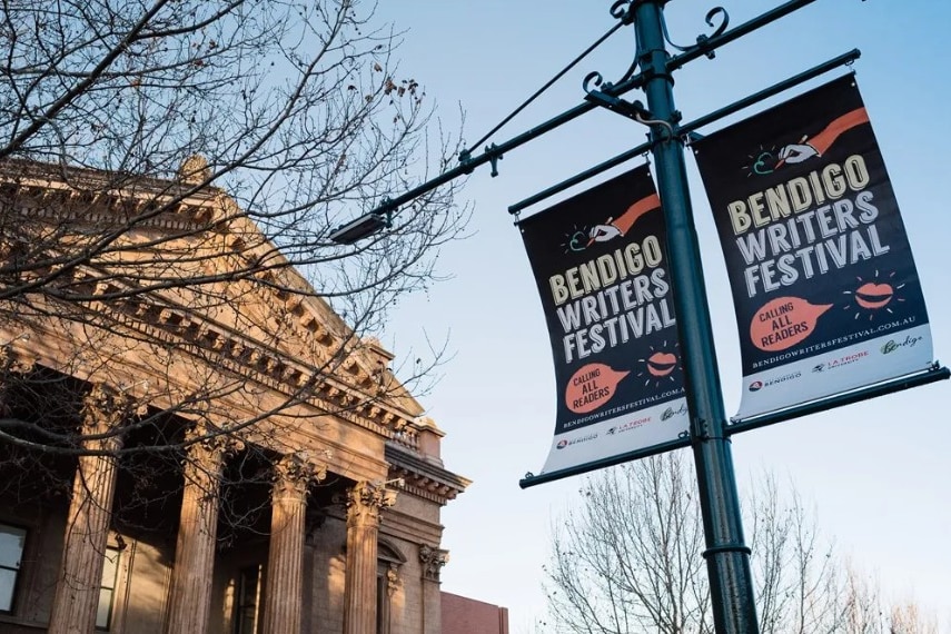 bendigo signage and capital theatre