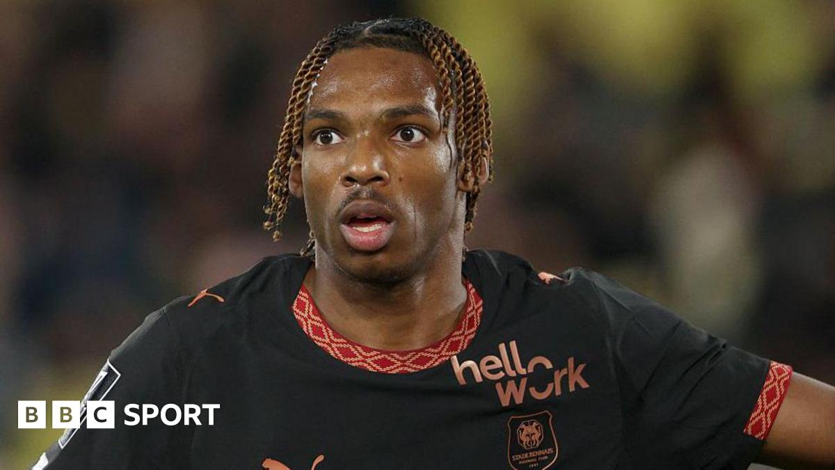 Jeremy Jacquet in action for Rennes