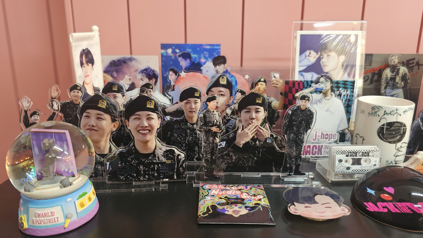 Merchandise of J-Hope is displayed at Haeri Coffee in eastern Seoul on Feb. 18, the BTS member’s birthday. [SHIN HA-NEE]