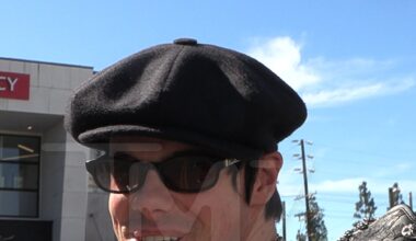 Yungblud Talks About Getting DMs From Ladies, Says He's a Prude