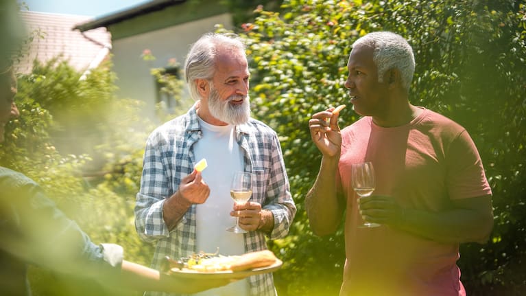 Eat, chat and live a long time.