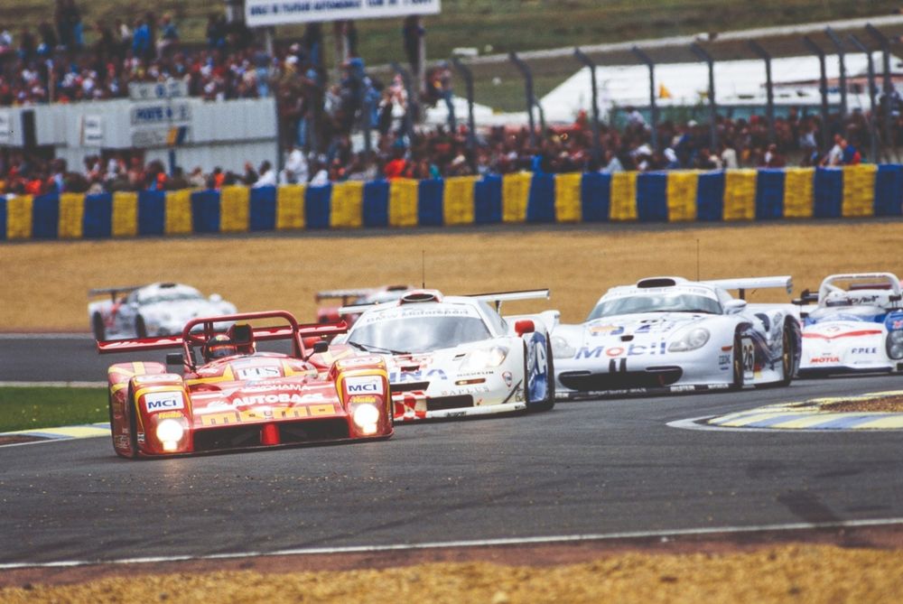 Best Le Mans finish was 
sixth place for Moretti/
Theys/Papis in 1997