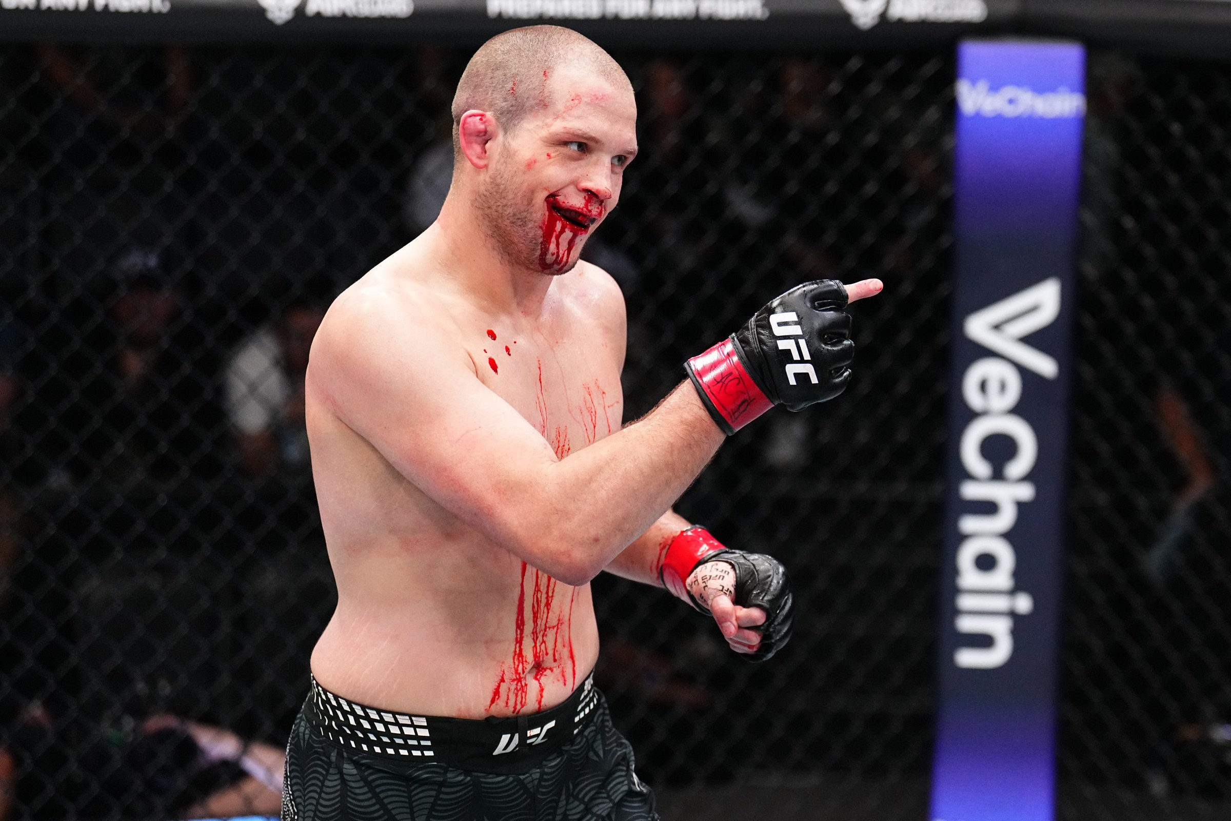 LAS VEGAS, NEVADA - FEBRUARY 07: Alex Morono faces Daniil Donchenko of Ukraine in a welterweight fight during the UFC Fight Night event at Meta APEX on February 07, 2026 in Las Vegas, Nevada. (Photo by Chris Unger/Zuffa LLC)