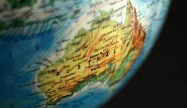 Australia tilts heavily toward equities in global pensions