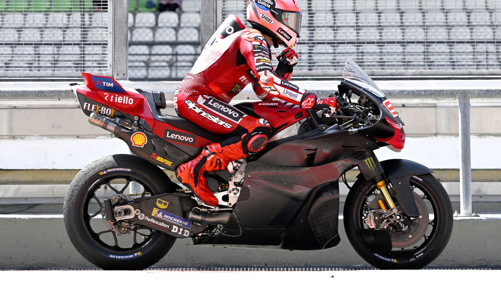Marc Marquez testing new and old aerodynamics parts, 2026 Sepang MotoGP Test (Gold&Goose).