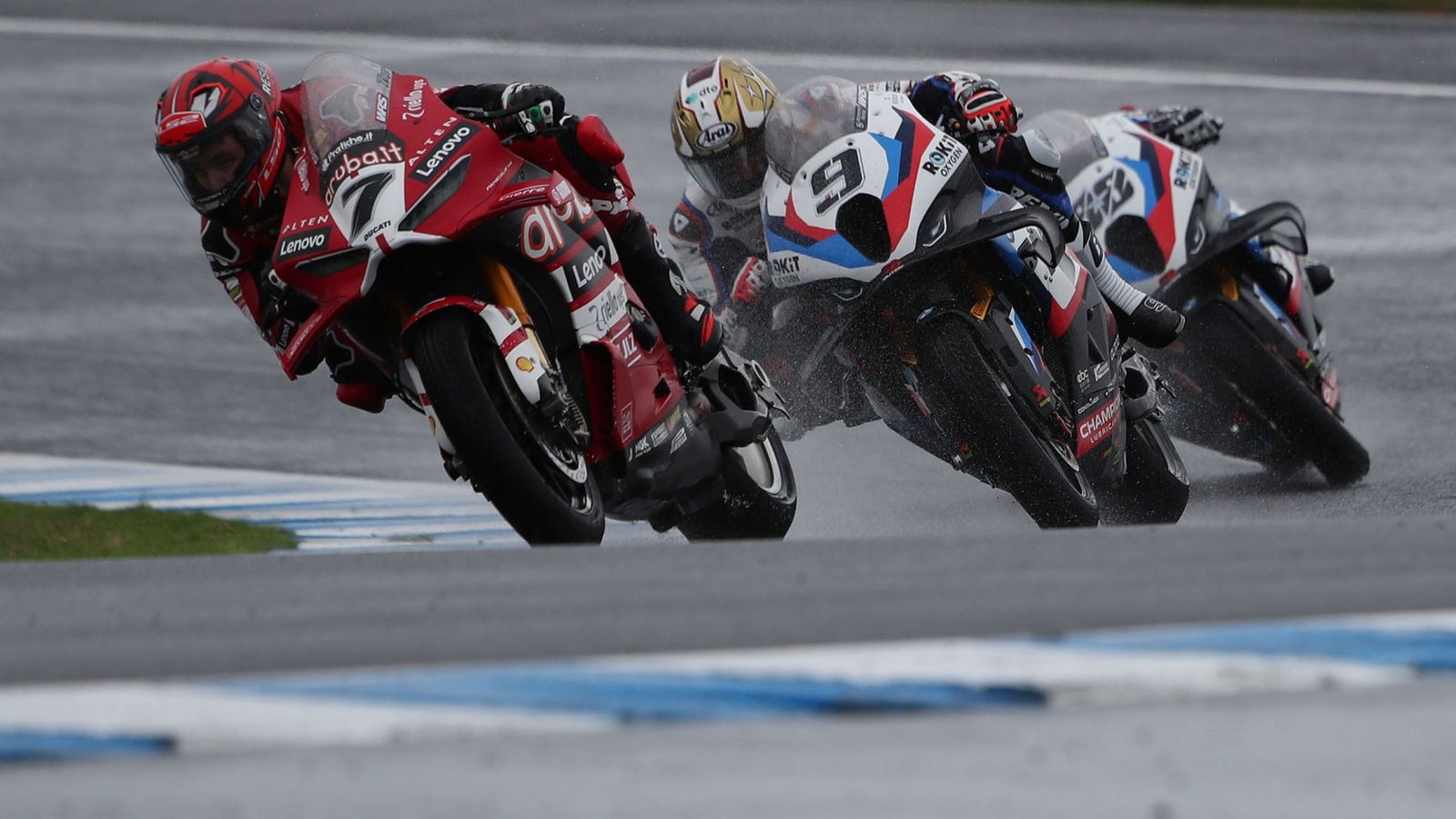 Iker Lecuona leads Danilo Petrucci, Miguel Oliveira, 2026 Australian WorldSBK. Credit: Gold and Goose.