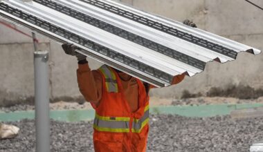 Australia slaps tariffs on Chinese steel imports