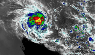 Tropical Cyclone Mitchell to break eight-year record when it makes landfall as category 3 storm