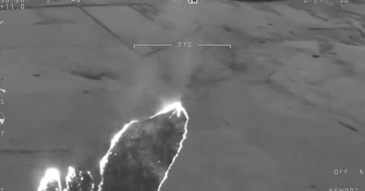 Out-of-control grass fire burns north-west of Clarkefield, Melbourne