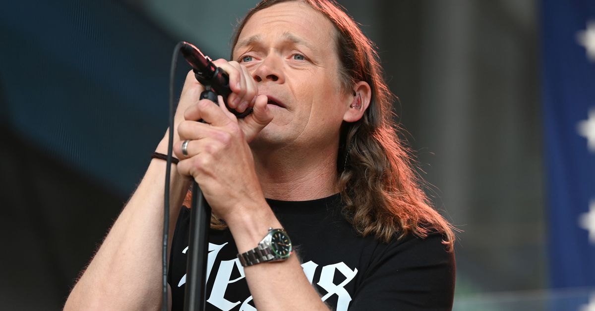 Brad Arnold death: 3 Doors Down singer dies aged 47 after clear cell renal carcinoma cancer battle