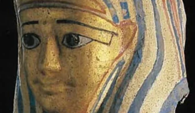 'Priceless' Egyptian artifacts stolen in Queensland museum heist