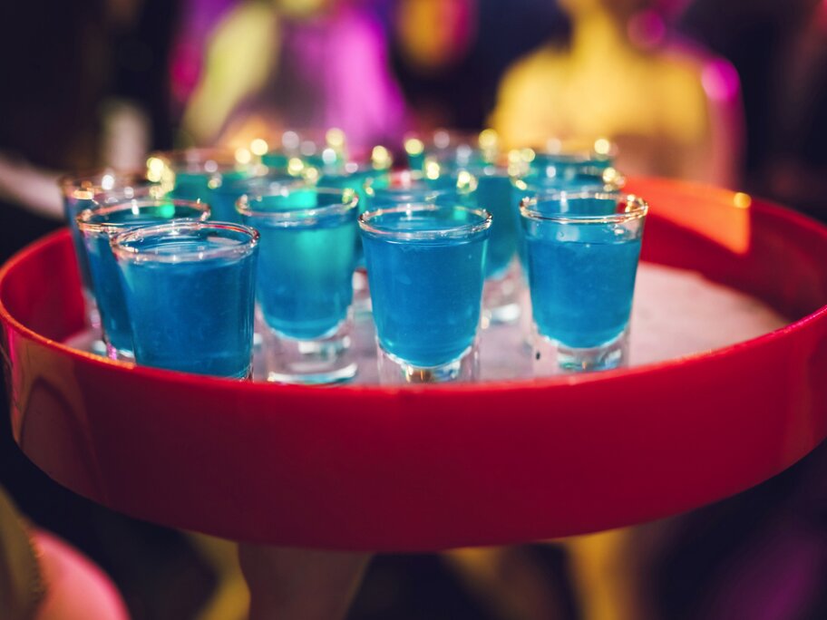 Heavy lifetime drinking doubles rectal cancer risk: study