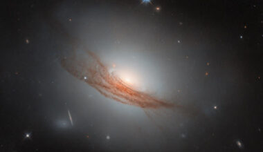 This Hubble image shows NGC 7722, a lenticular galaxy some 187 million light-years away in the constellation of Pegasus. Image credit: NASA / ESA / Hubble / R.J. Foley, UC Santa Cruz / Dark Energy Survey / DOE / FNAL / DECam / CTIO / NOIRLab / NSF / AURA / Mehmet Yüksek.