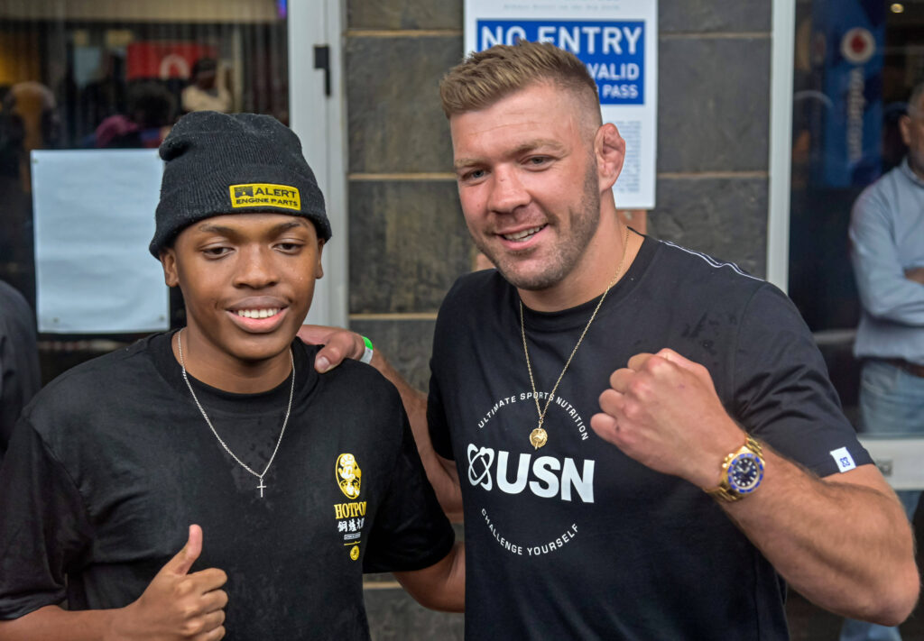 Dricus Du Plessis Praises Adesanya's Exciting Feb. 28 Bout