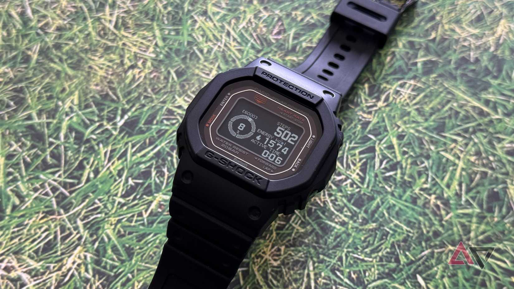 G-Shock Move DWH5600 displaying health tracking information