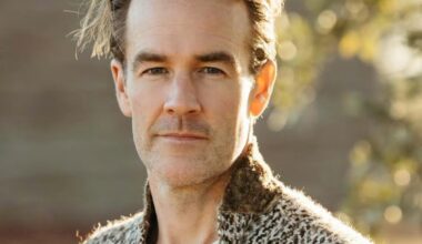 Legendary actor James Van Der Beek has died, aged 48. - Mamamia