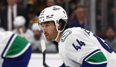 NHL Status Report: Sherwood to make Sharks debut against Avalanche