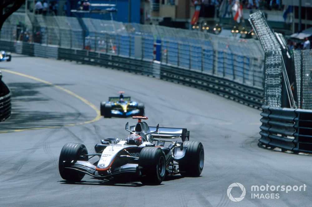 McLaren duo Raikkonen and Montoya produced stunning performances in the MP4-20, but couldn't match the relentless consistency of Alonso in the Renault