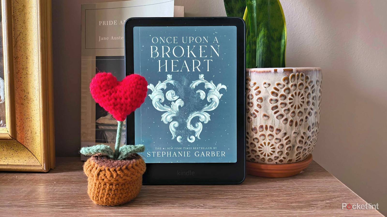 Fall in love with $50 off 2 Kindles this Valentine's Day