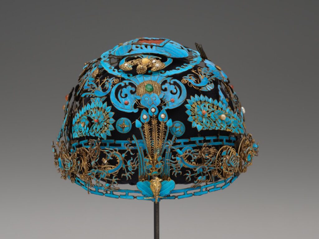 China​ Cap, Qing dynasty (1644–1912), 18th–19th century, Gold wire, kingfisher feathers, amber, coral, jadeite, ivory, glass and silk
