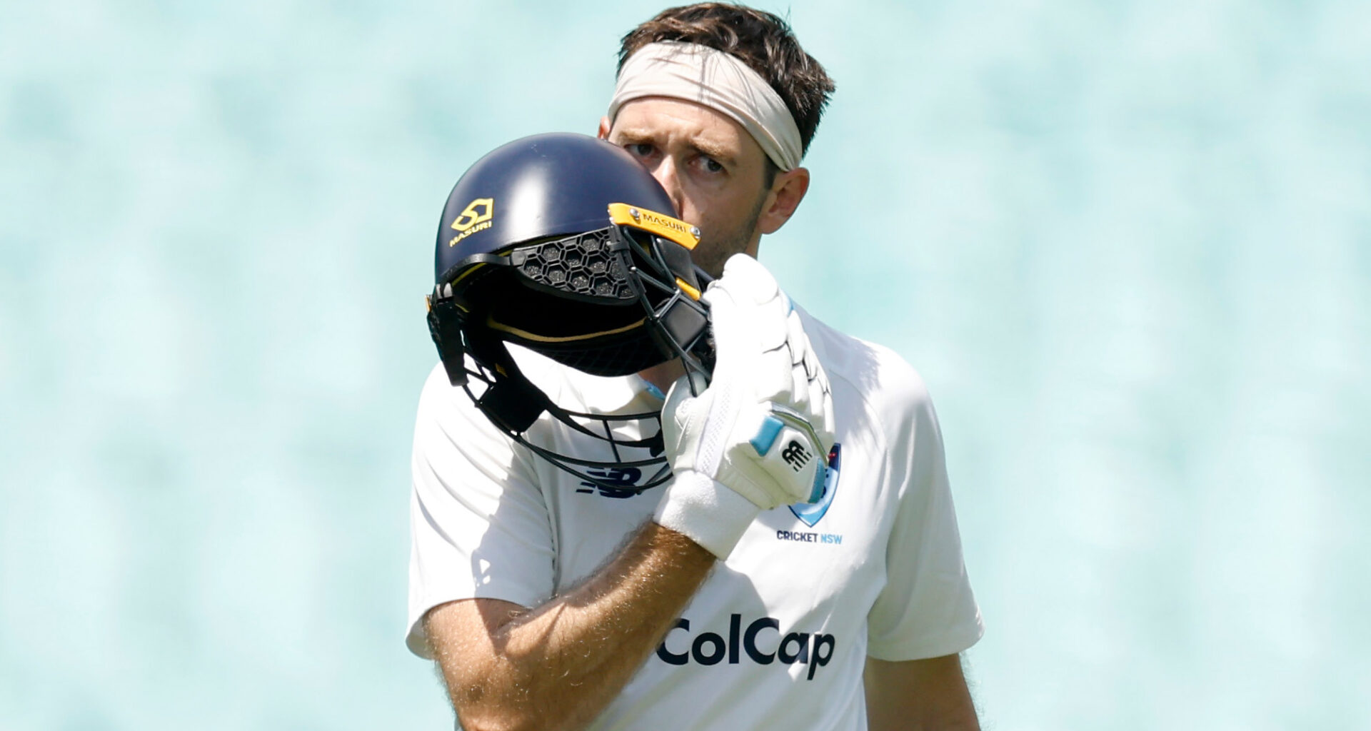 Classy Kurtis puts Blues in control with sensational hundred