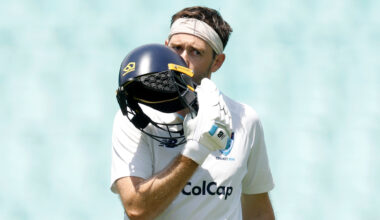 Classy Kurtis puts Blues in control with sensational hundred