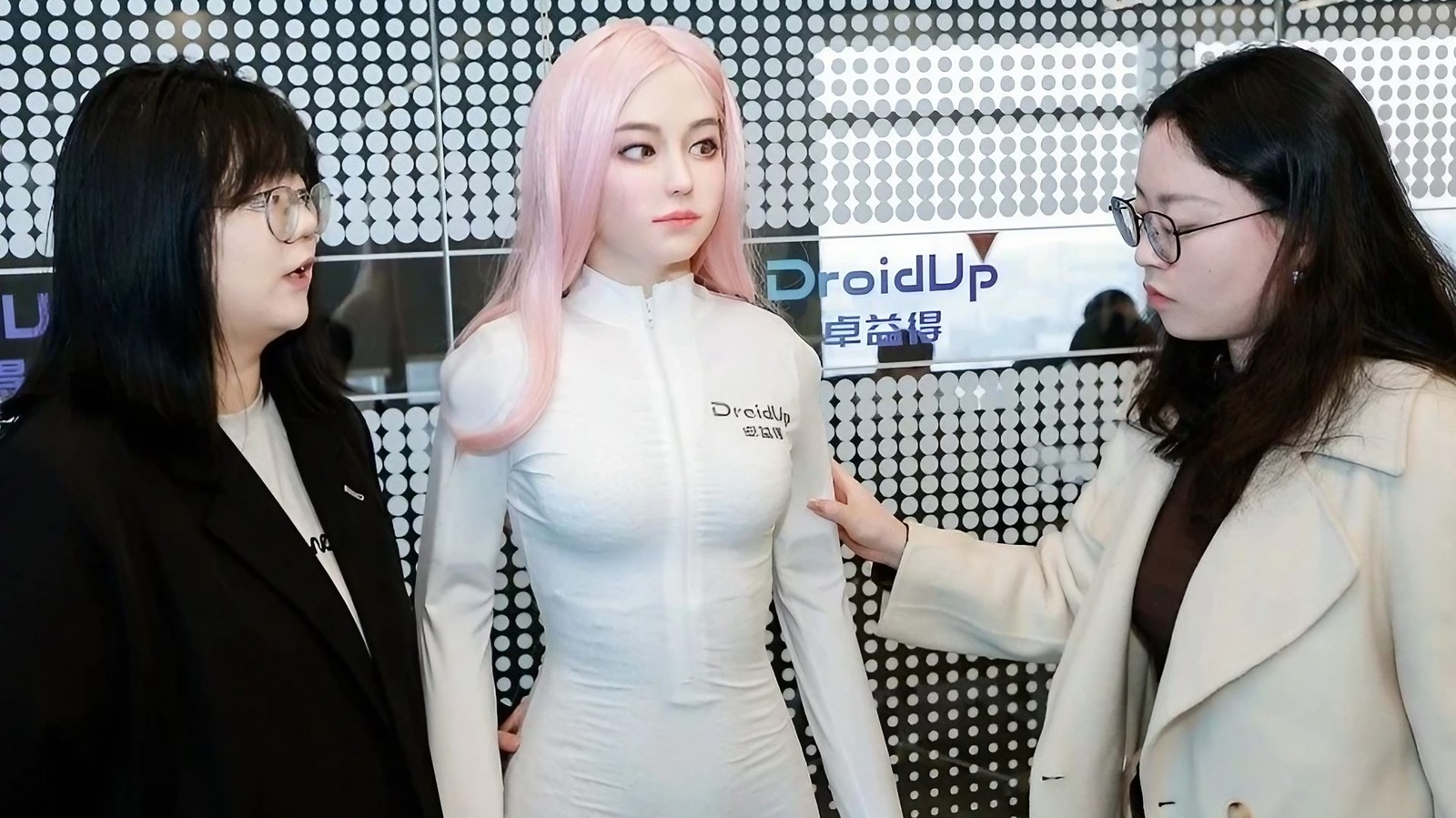'Biomimetic AI Robot' Debuts In China (And It's As Creepy As It Sounds)