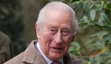 King Charles forced to react by fan's touching gesture