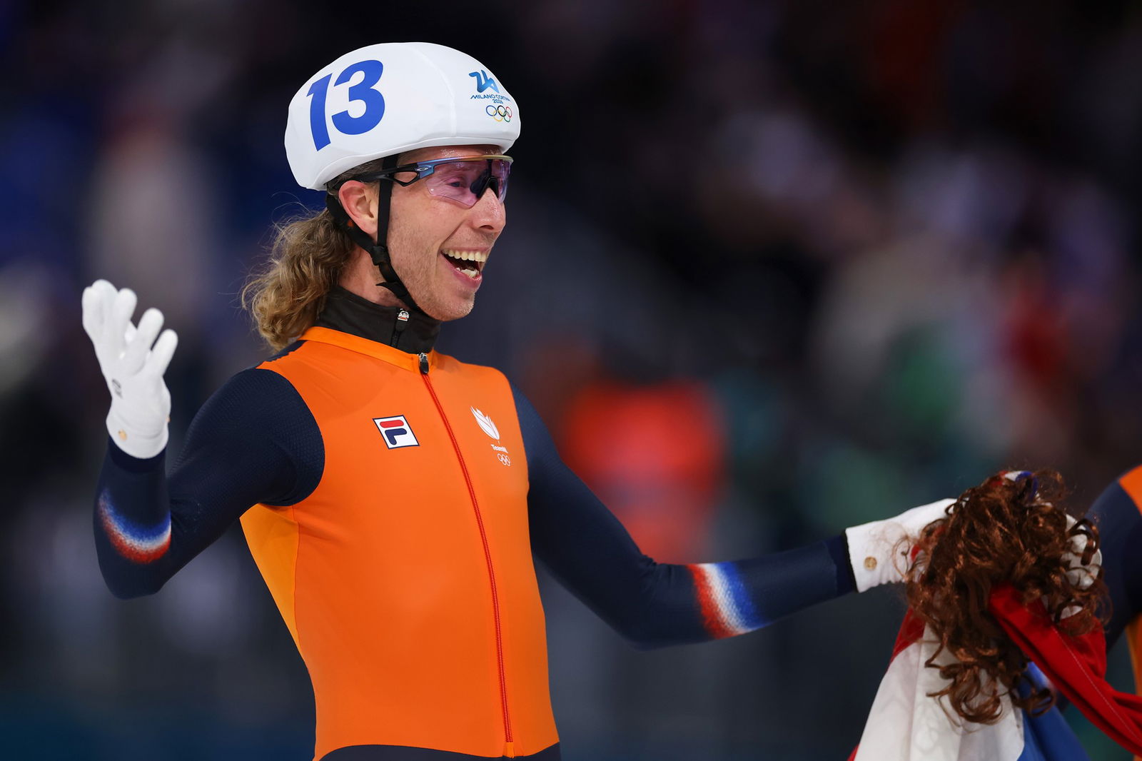 Jorrit Bergsma celebrates winning gold.