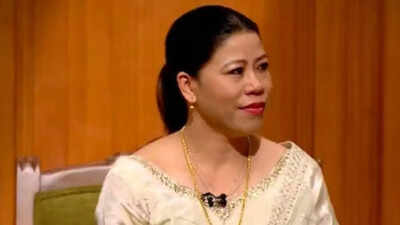 After 'ek rupiya bhi nhi kamaya' remarks, boxing legend Mary Kom issues apology video - Watch