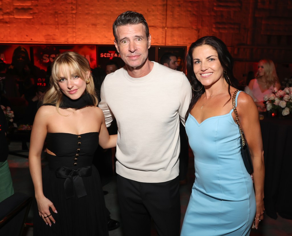 Mckenna Grace, Scott Foley and Marika Domińczyk