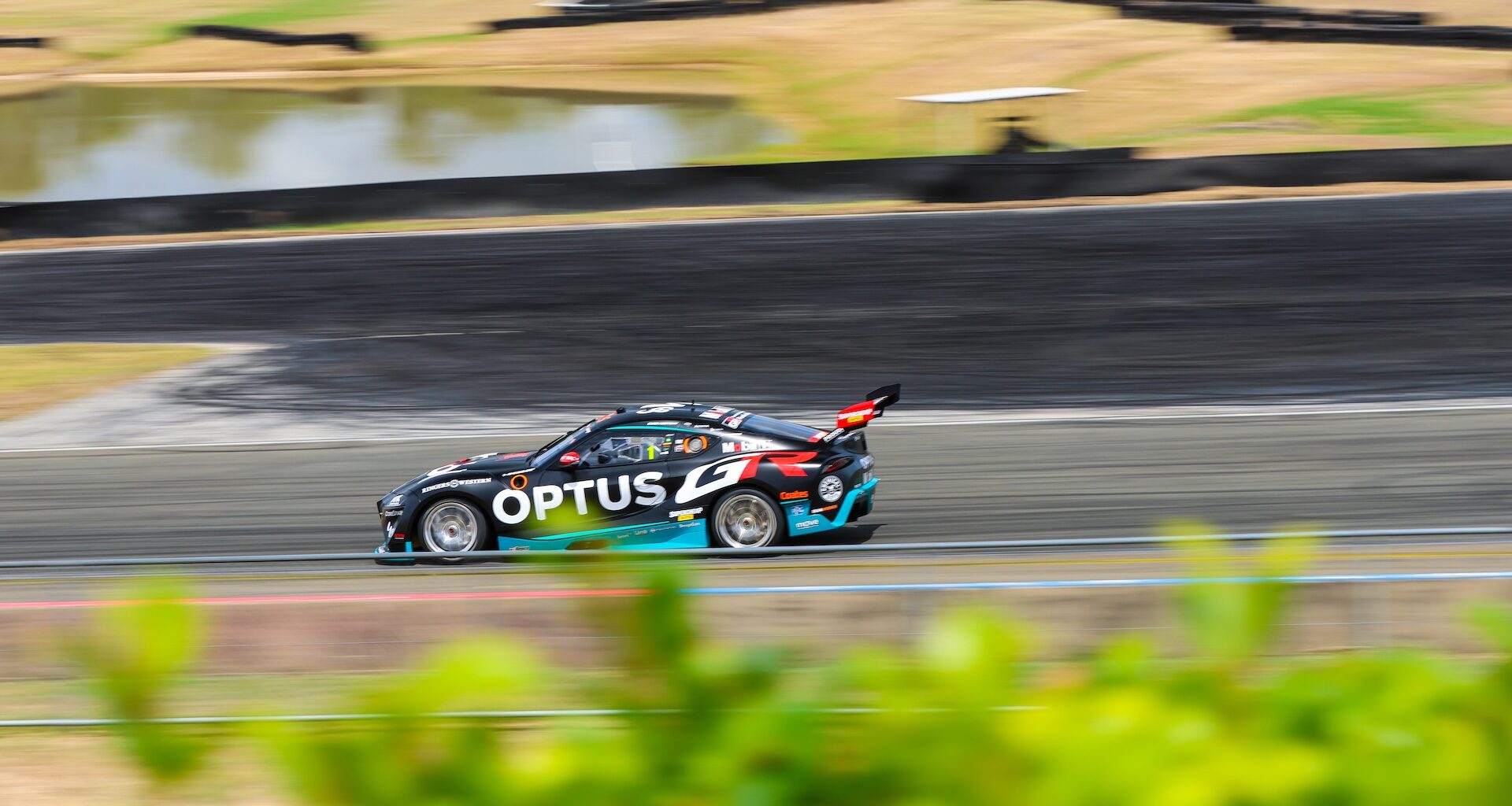 Triple Eight Ford, Walkinshaw Toyota log first pre-season miles - Repco Supercars Championship