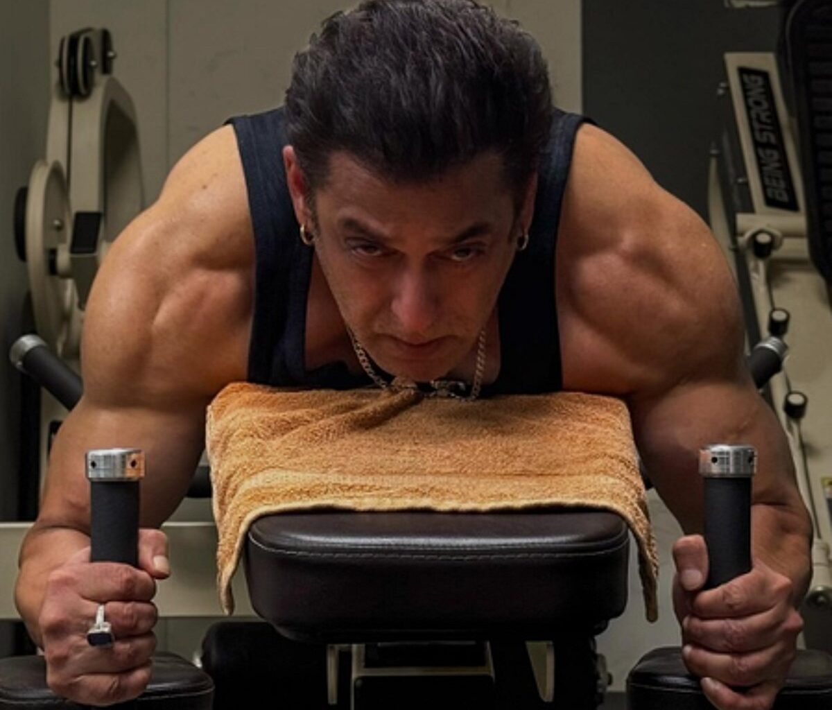 Getting stronger starts in the brain, not the biceps — Here’s what new research shows