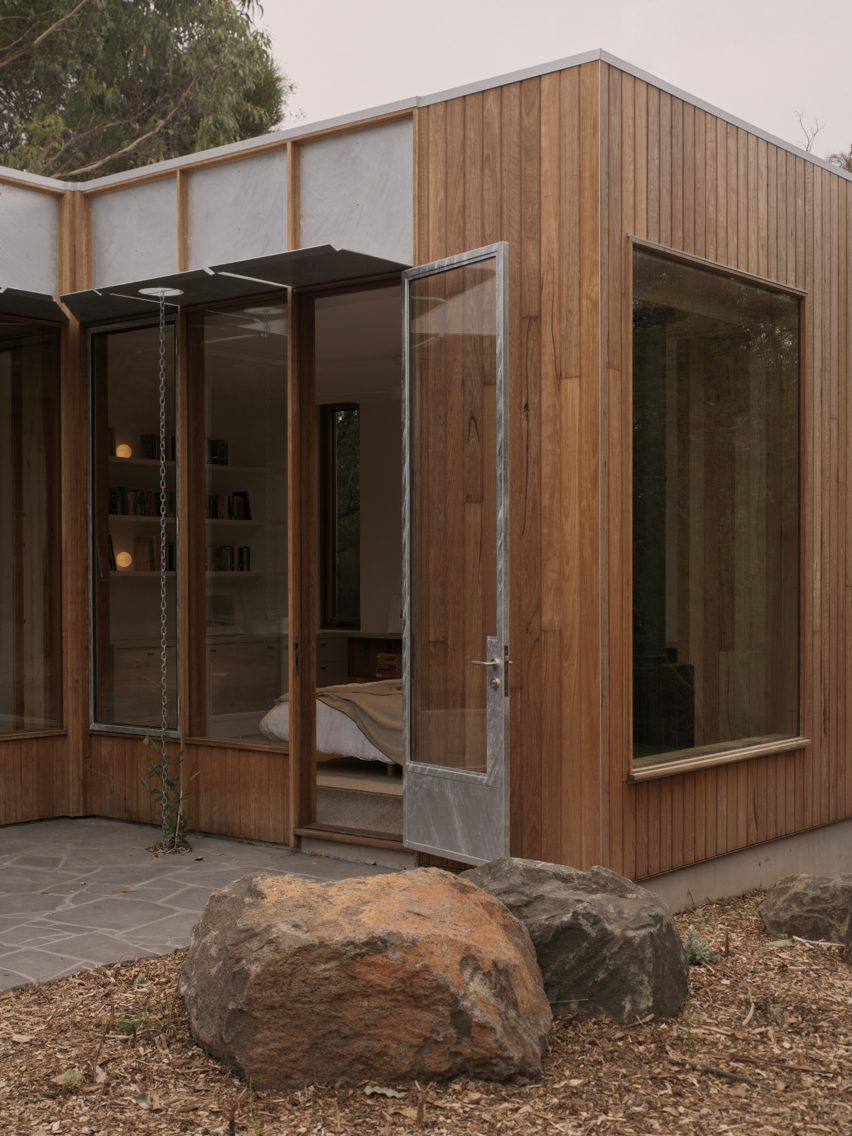 Annexe clad in Australian hardwood