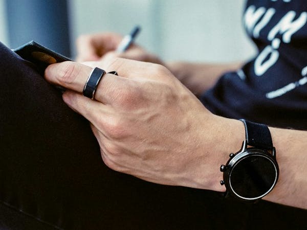 AsteroidOS 2.0 Brings an Open, Linux-Based Replacement OS to More Smartwatches Than Ever