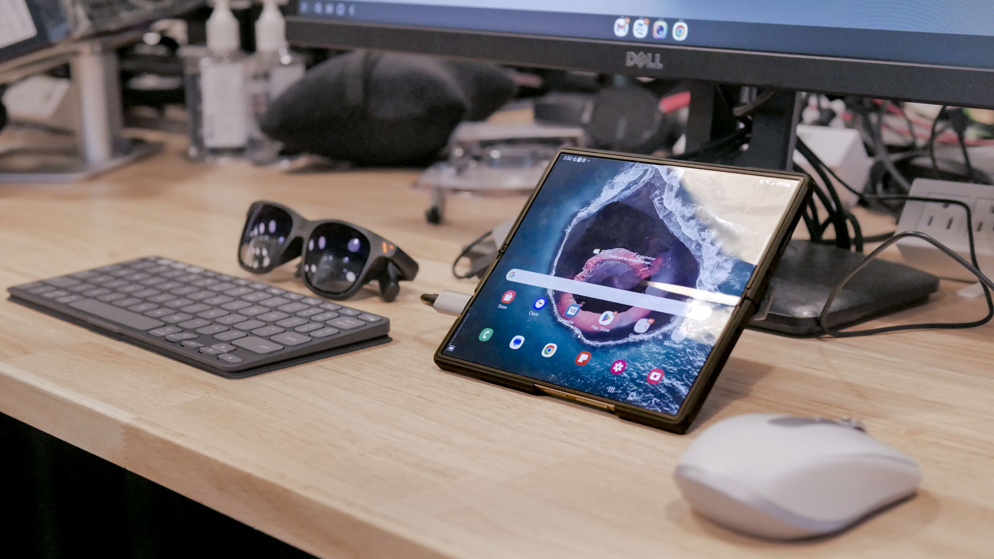 Using a Samsung Galaxy Z Fold 6 as a laptop replacement