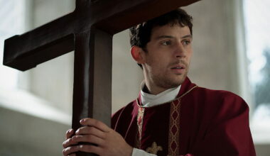 O'Connor, Buckley, Johnson Join "Sisters"