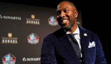 Larry Fitzgerald Voted Into Pro Football Hall Of Fame On First Ballot