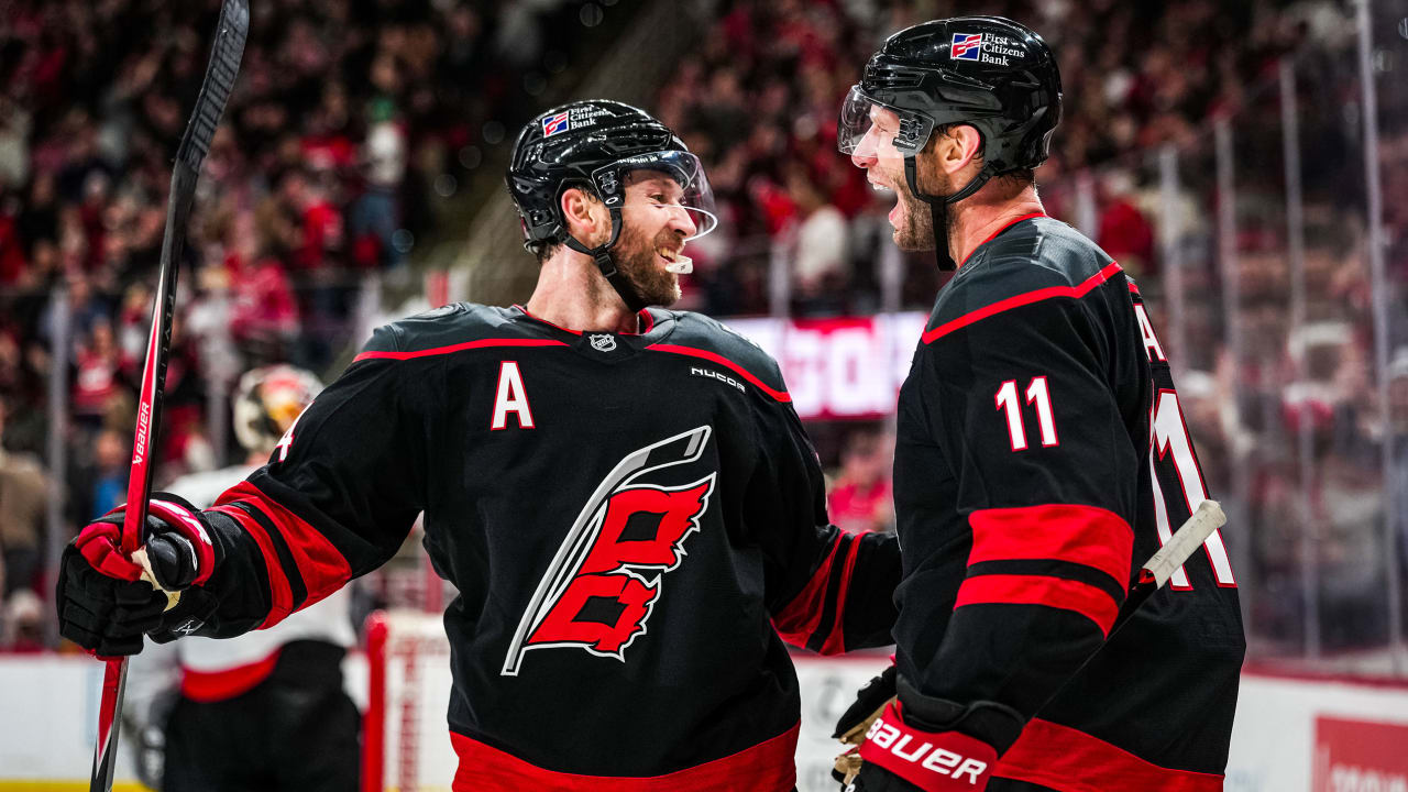 Staal breaks tie late, Hurricanes edge Senators to push point streak to 9