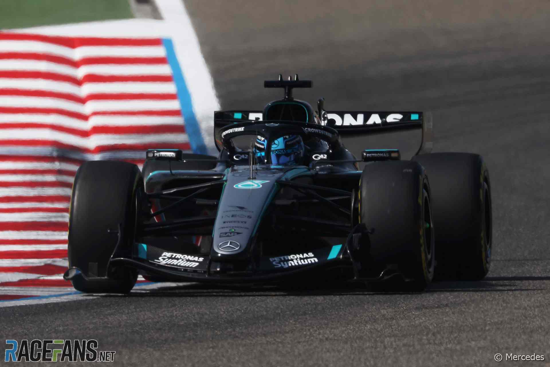 George Russell, Mercedes, Bahrain International Circuit, 2026 pre-season test