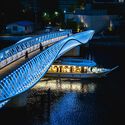 Reimei Kobashi Pedestrian Bridge / Hoshino Architects - Exterior Photography, Waterfront, Beam
