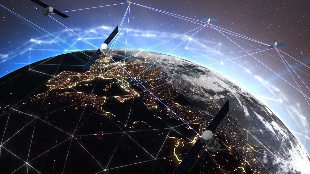 What's the Difference Between SpaceX's Starlink, Amazon Leo, and Blue Origin's TeraWave?