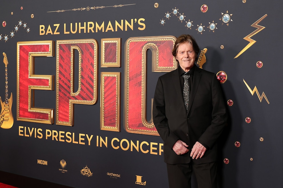PHOTO: Neon Presents Los Angeles Premiere Of Baz Luhrmann's "EPiC: Elvis Presley In Concert"