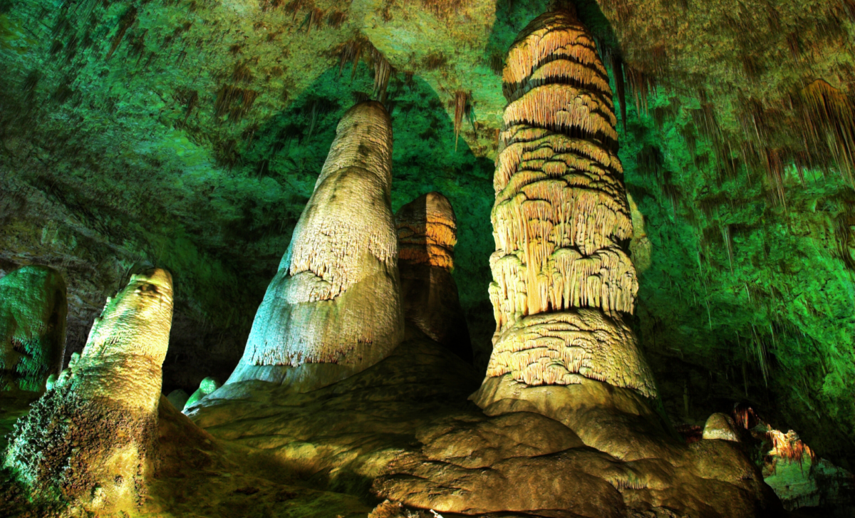 Scientists Investigate 'bright Green' Wall Deep In New Mexico Caves A Hidden World For 49 Million Years