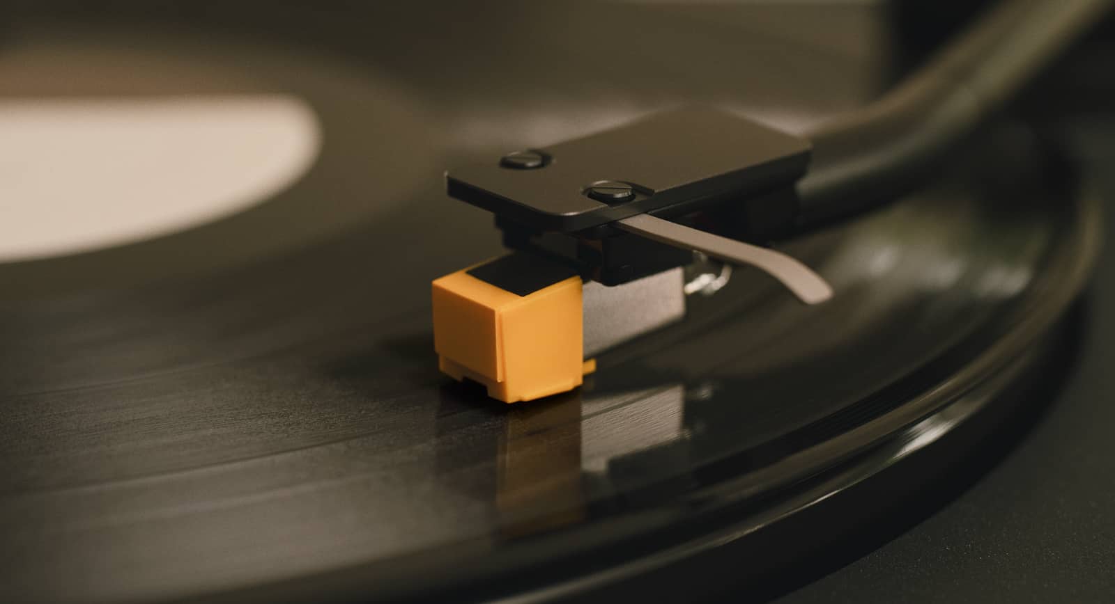 Sony's latest record players go Bluetooth for cord-free classics – Pickr