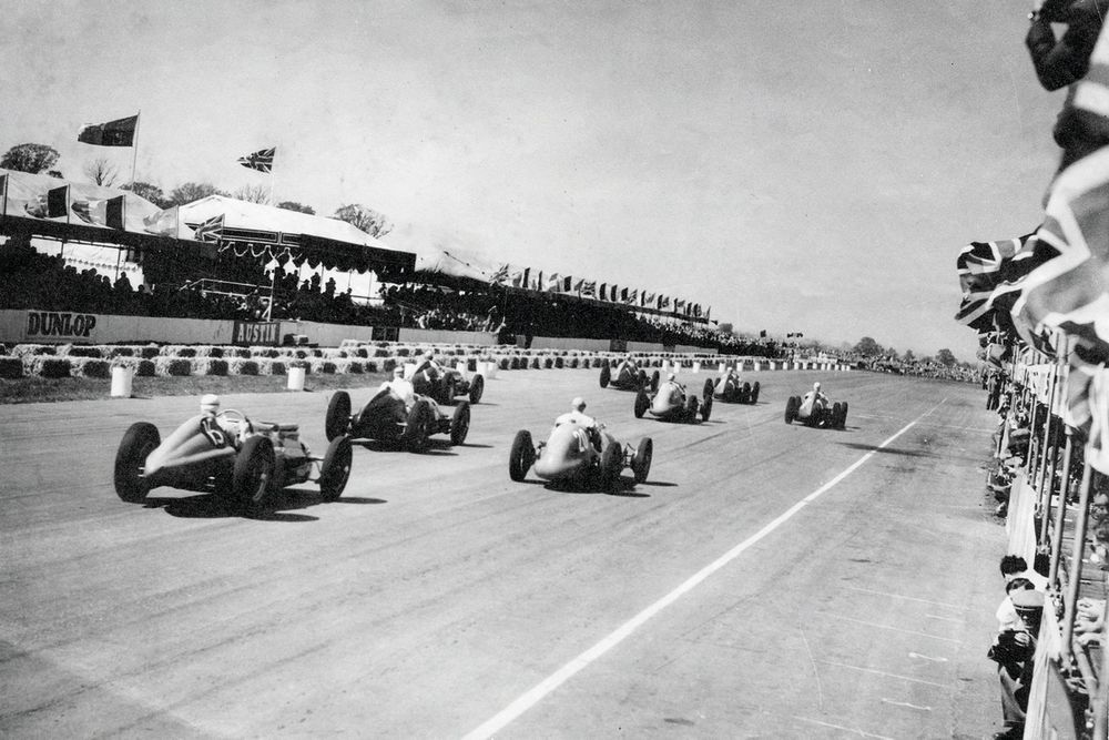 As history remembers, the F1 world championship started at Silverstone in 1950