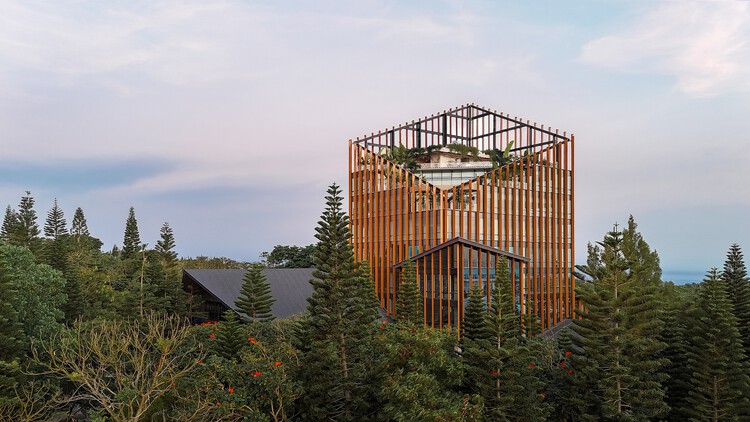 Systems’ Hack and RAMSA’s Palmer Memorial Institute Plan: This Week’s Review - Image 1 of 11