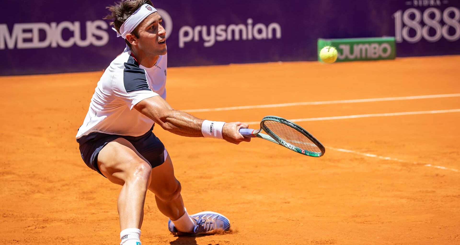 Tomas Martin Etcheverry finds spark in thrilling Buenos Aires QF win | ATP Tour