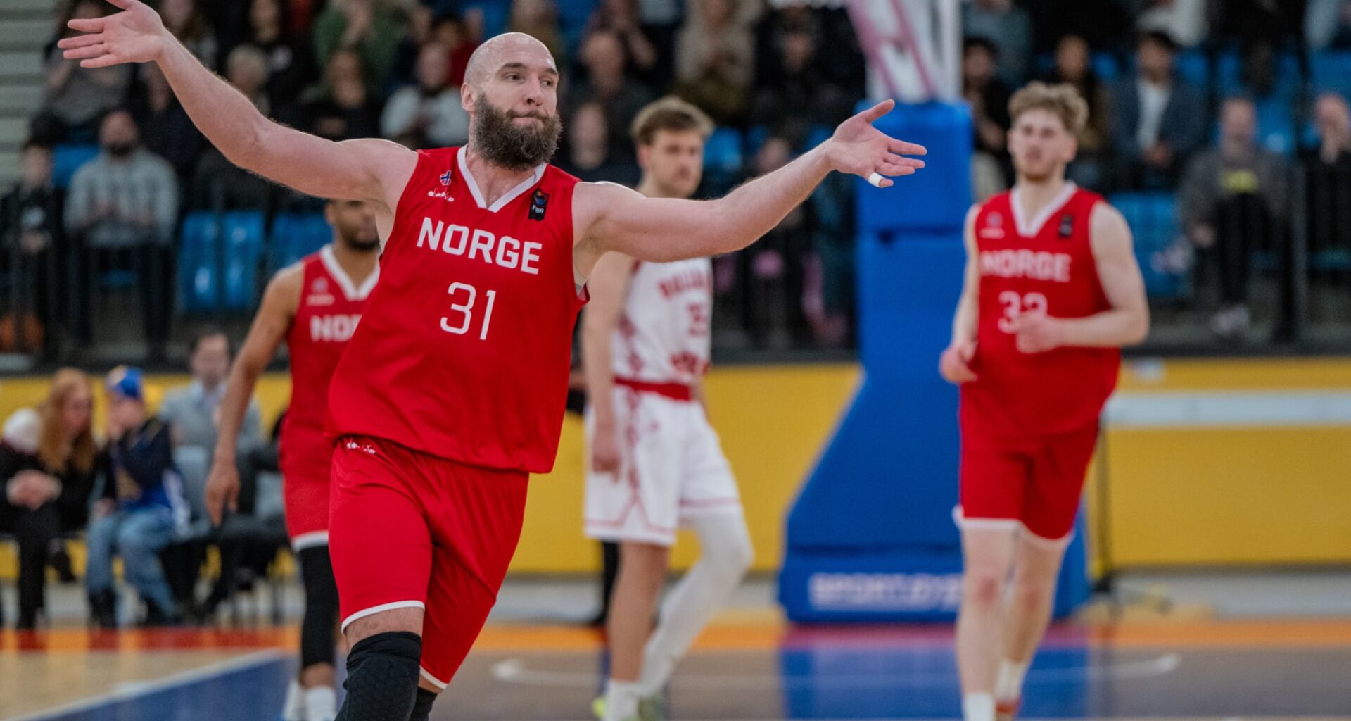 Norway upset Bulgaria; Azerbaijan claim first win | FIBA Basketball