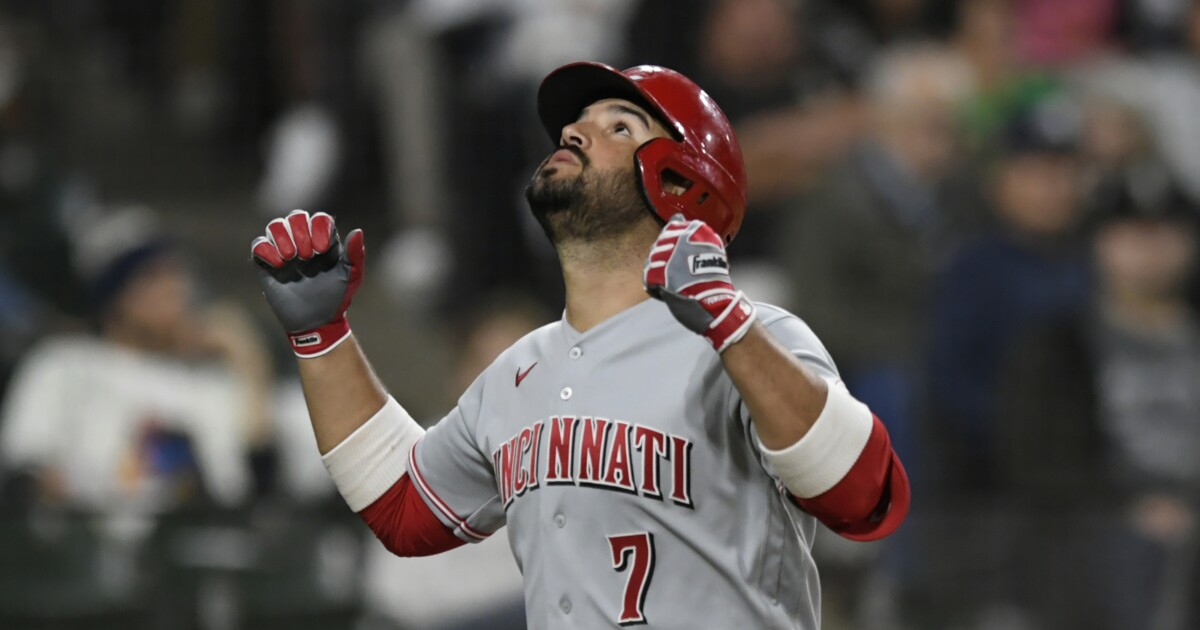 Eugenio Suárez and the Reds agree to a $15 million, 1-year contract